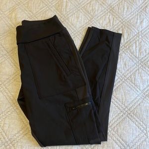 Athleta Headlands Hybrid Cargo tight
